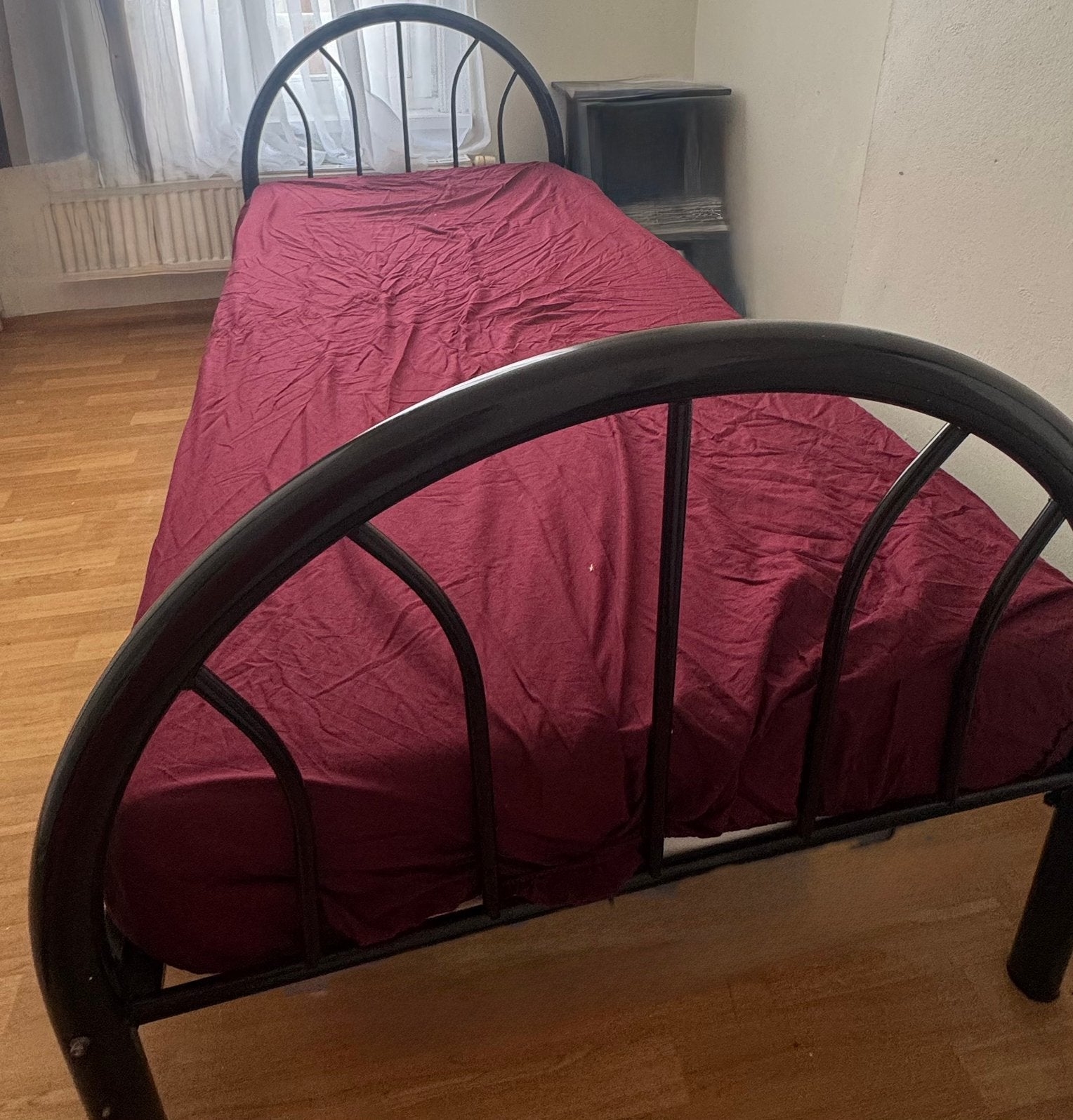 Eenpersoonsbed zwart 97 x 205 cm, Huis en Inrichting, Ophalen, Gebruikt, 90 cm, Eenpersoons