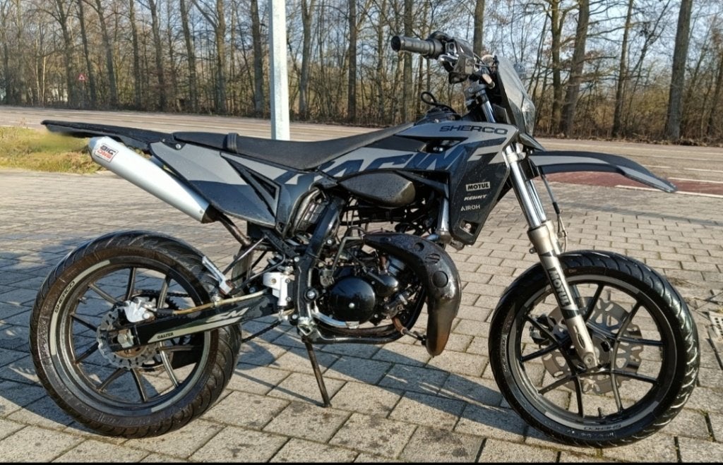 Sherco SM-R 50 Blackmoon 2024, Autres marques, Comme neuf, 6 vitesses, Enlèvement