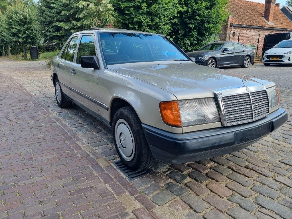 Mercedes 250d Aut. W124 Schuifdak ABS Carpass Oldtimer, foto 7
