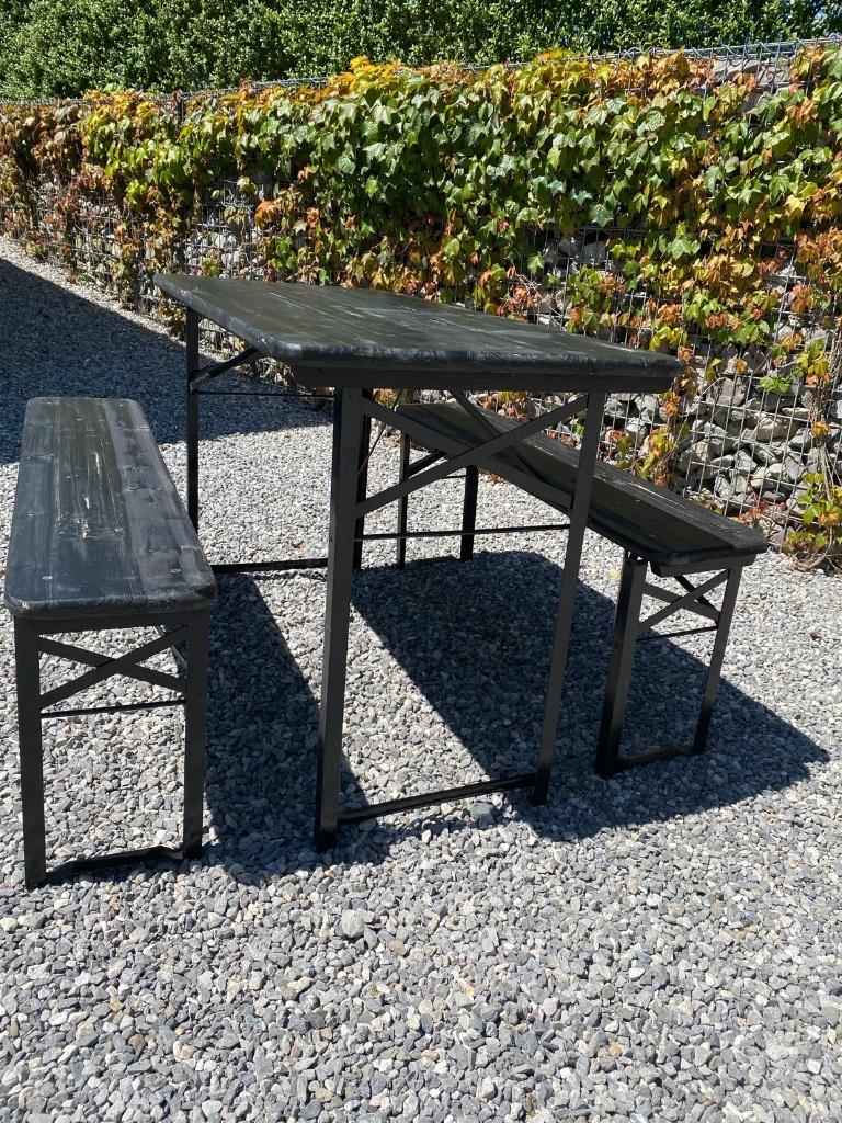 Table pliante + bancs de brasserie, Enlèvement, Utilisé, Rectangulaire, Bois