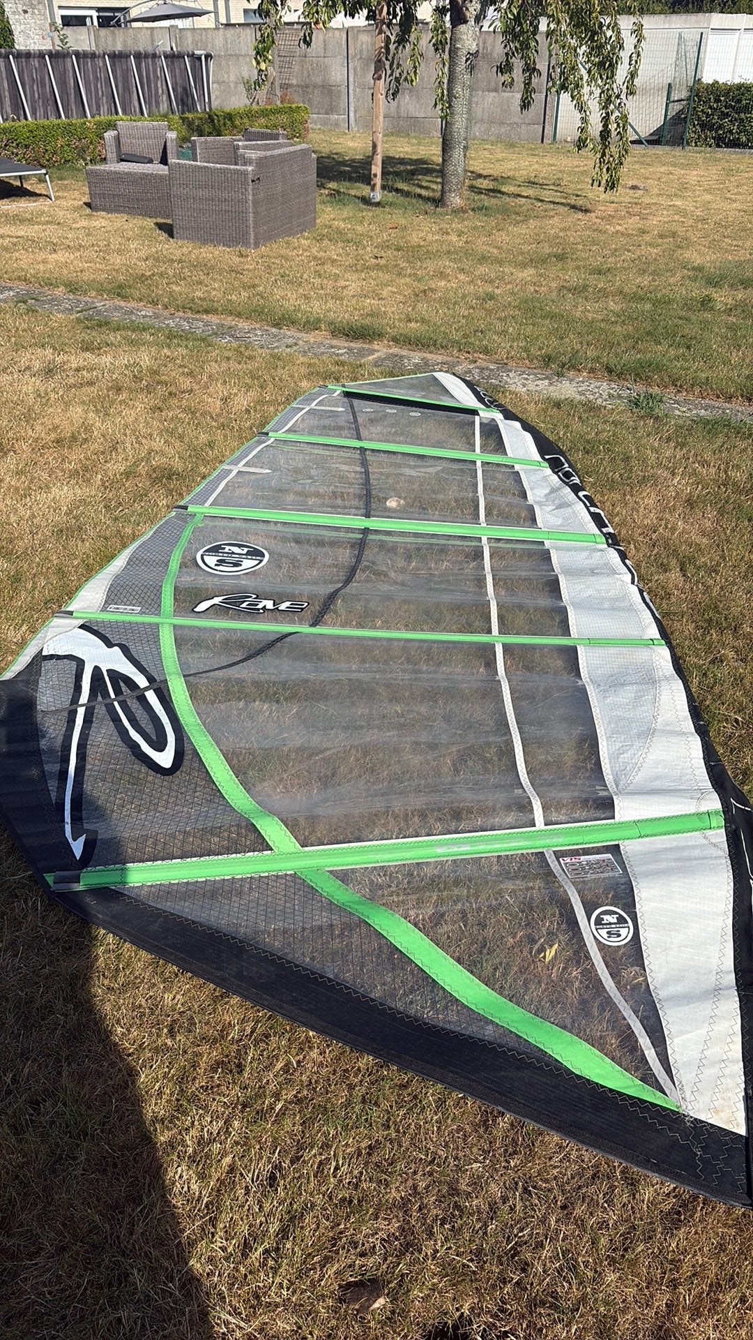 North 5.7 Rave, Enlèvement, Comme neuf, Voile