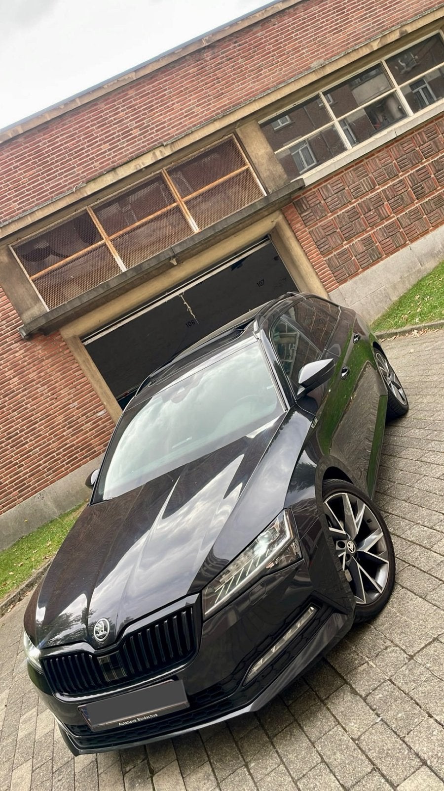 Tres belle skoda sport 2.0 tdi  full full option a voir  s, Autos, Cuir et Alcantara, Achat, Euro 6, Noir