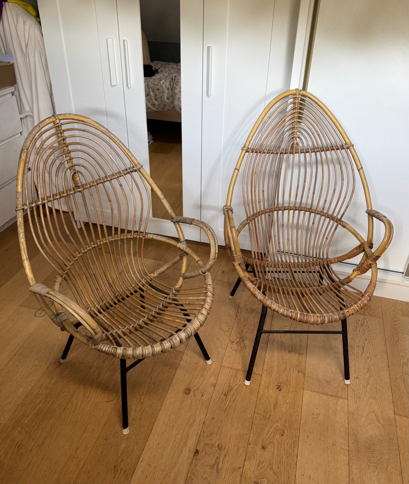 Chaises en osier Rohé des années 1960, Enlèvement