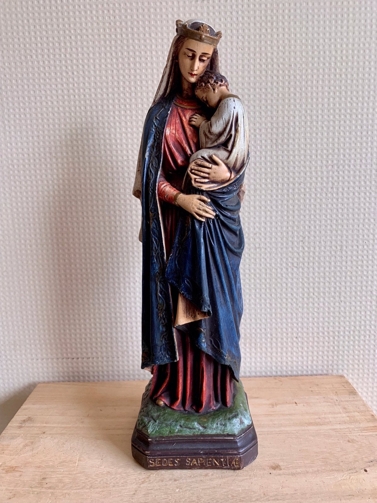 Statue classique de la Vierge en plâtre, Enlèvement ou Envoi