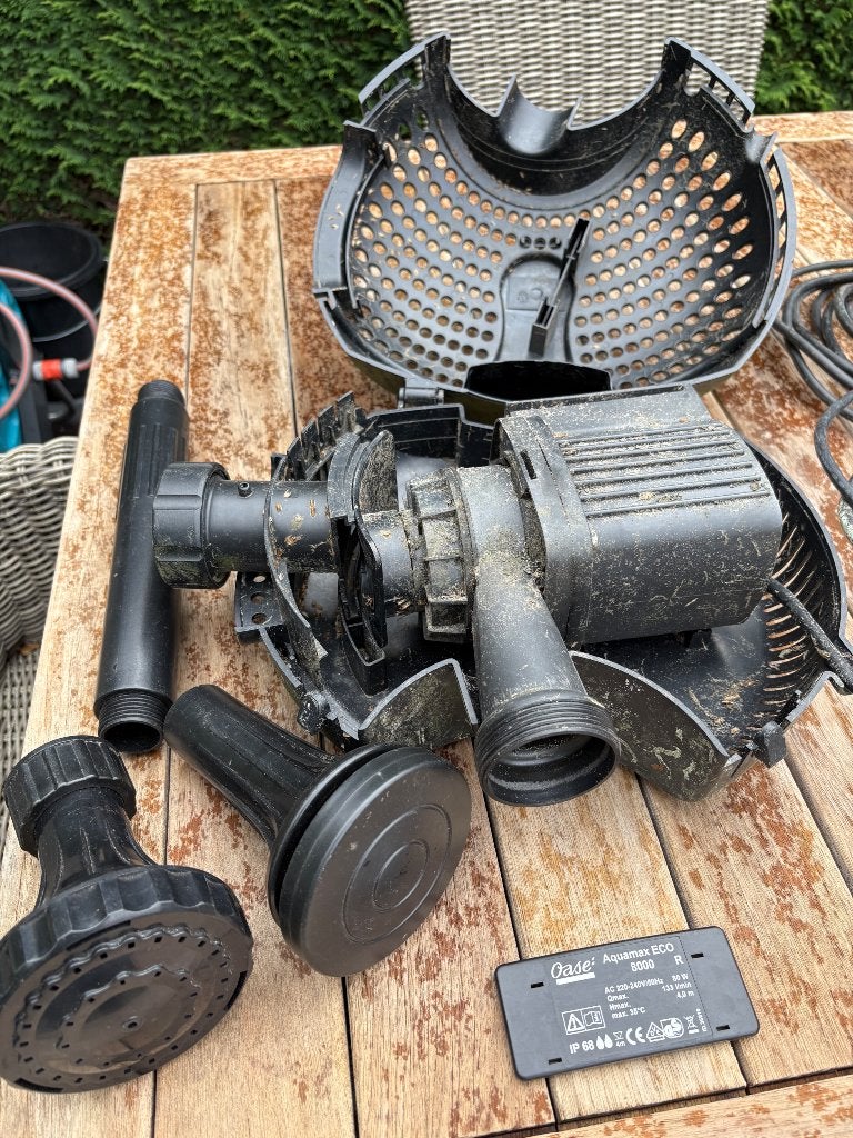 Vijverpomp oase aquamax eco 8000, Enlèvement, Utilisé, Pompe de bassin