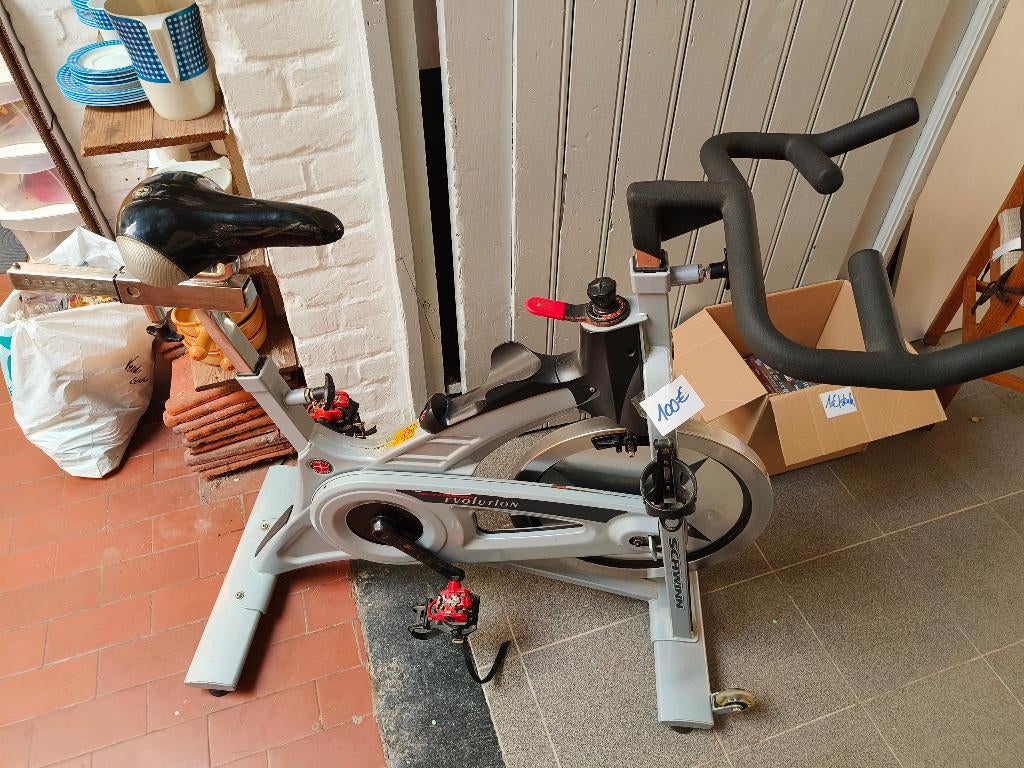 Schwinn- spinningfiets te koop (perfect werkend), Sport en Fitness, Ophalen, Benen, Gebruikt, Spinningfiets