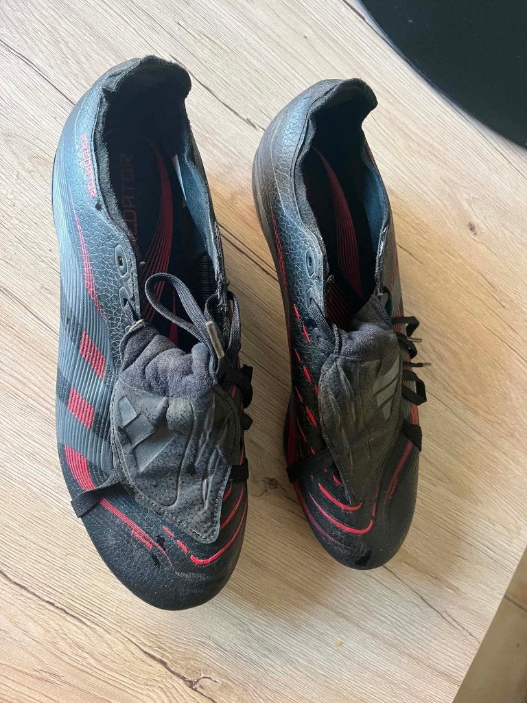 voetbalschoenen zwart adidas preditor 46, Sport en Fitness, Ophalen of Verzenden, Gebruikt, Schoenen