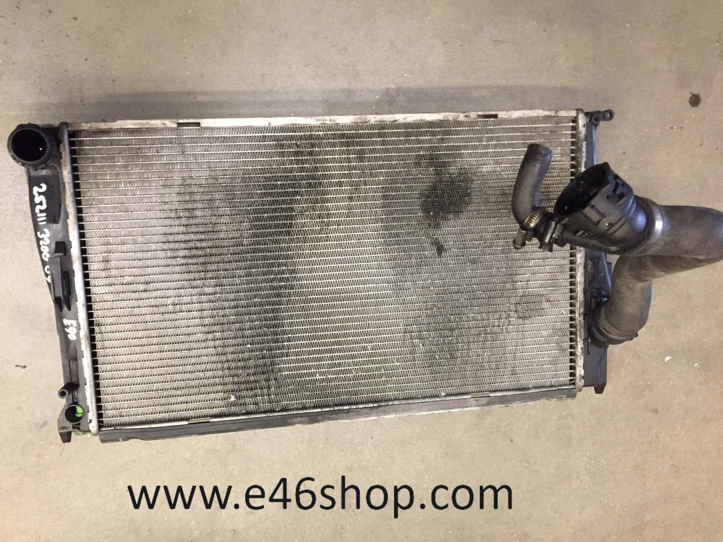 Radiateur BMW E90 E91 320d bouwjaar 2007, Autos : Pièces & Accessoires, Moteurs & Accessoires, BMW, Utilisé, Enlèvement ou Envoi