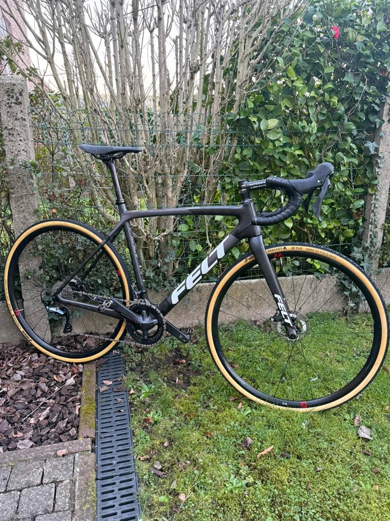 Felt F1X - maat 53, Fietsen en Brommers, Ophalen, Zo goed als nieuw, Carbon