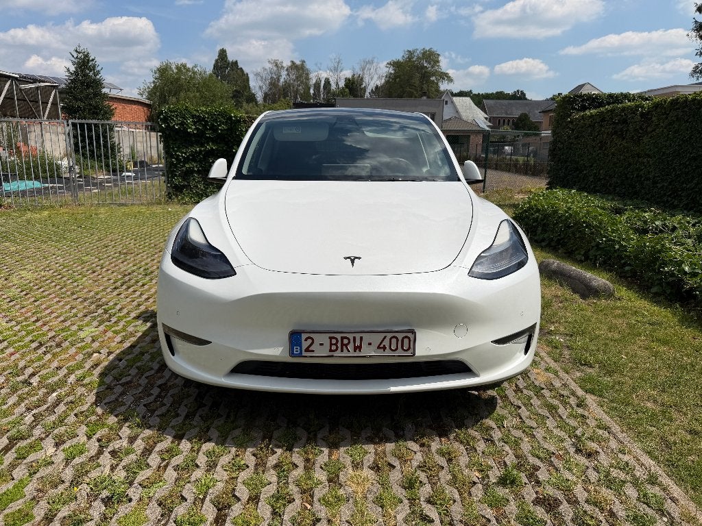 Tesla Model Y Long Range Dual Motor, Autos, Achat, 750 kg, Noir, 5 portes