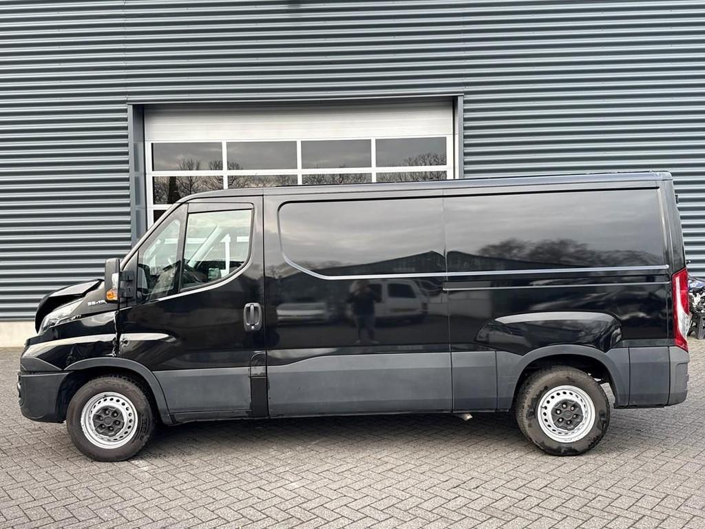Iveco Daily 35S13V 2.3 352 L2H1, cruise control, airco, Autos, Euro 5, Achat, Boîte manuelle, 5 portes