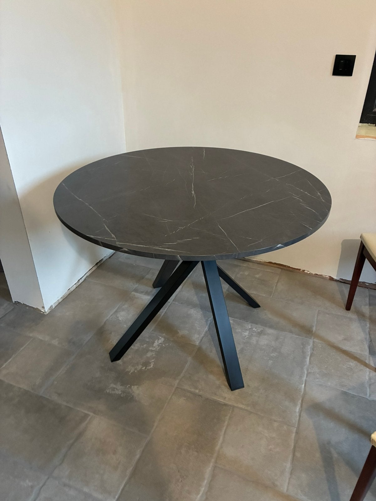Ikea eettafel diameter 105cm, Huis en Inrichting, Tafels | Eettafels, Zo goed als nieuw, 100 tot 150 cm, Vier personen, Rond, Ophalen