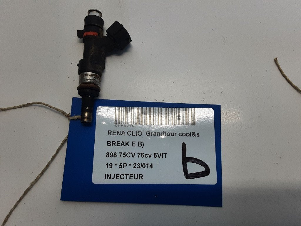 INJECTOR BRANDSTOF Renault Clio IV Estate / Grandtour (7R), Gebruikt, Renault, Mevr. I. Hauben, Rue de l'Espoir 34 34
4030  GRIVEGNÉE, BE