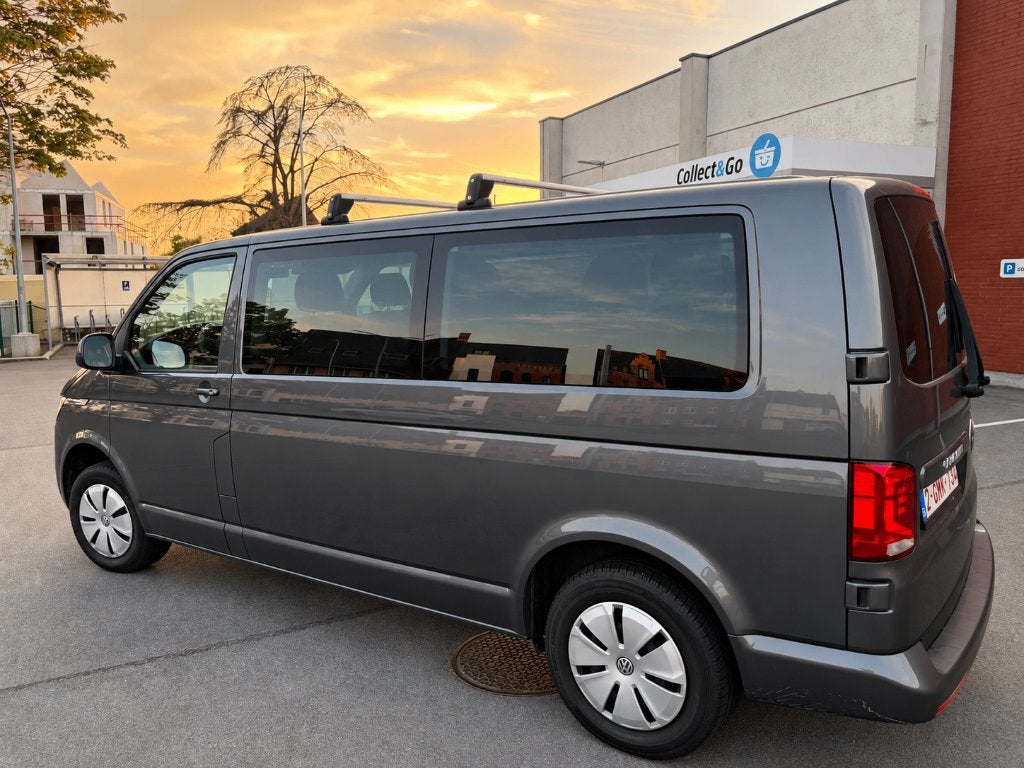 Volkswagen T6.1 Caravelle, Autos, Argent ou Gris, Achat, Entretenue par le concessionnaire, 5 portes