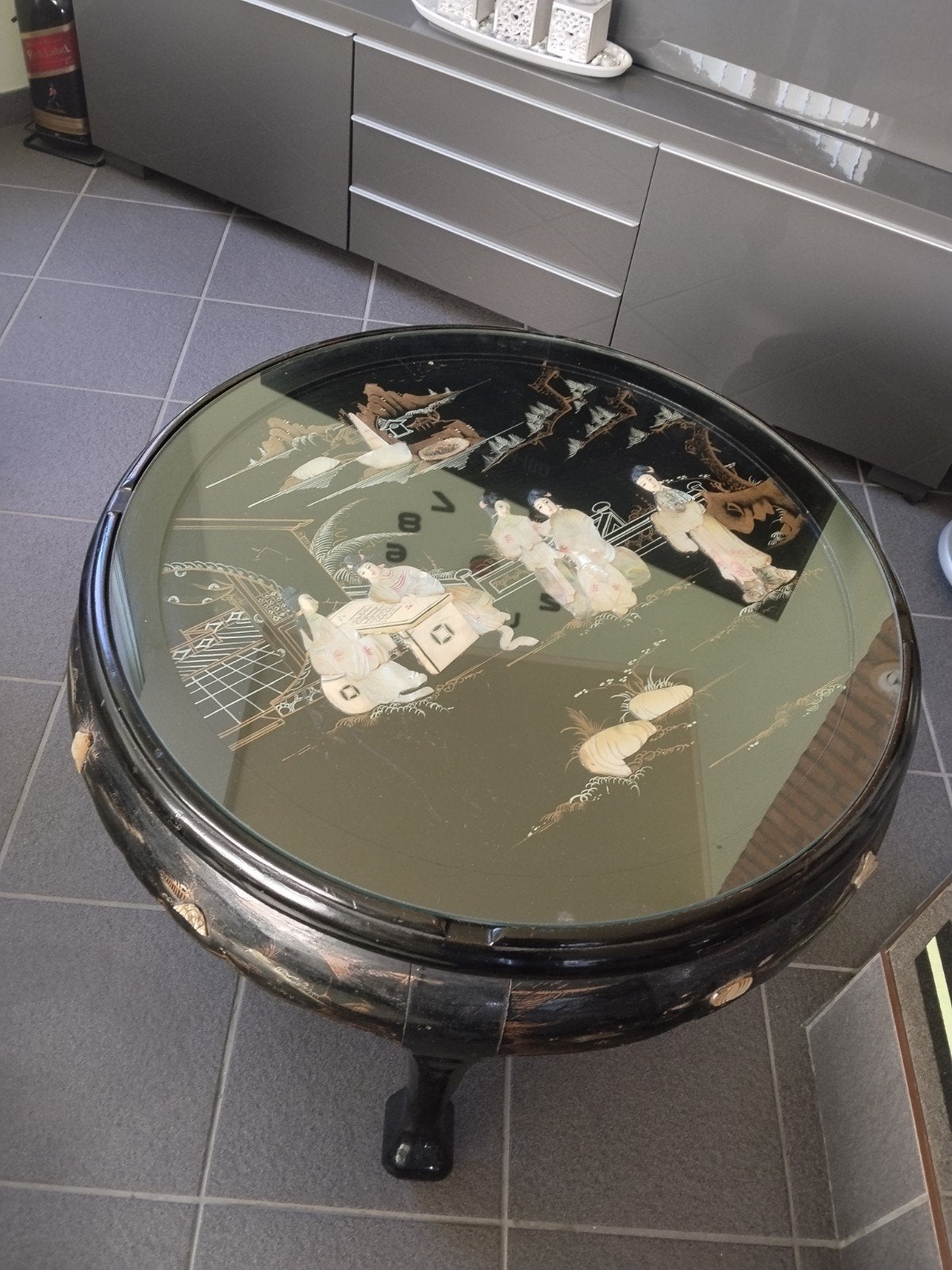 Chinees tafeltje met 4 bijpassende stoelen parelmoer, Ophalen