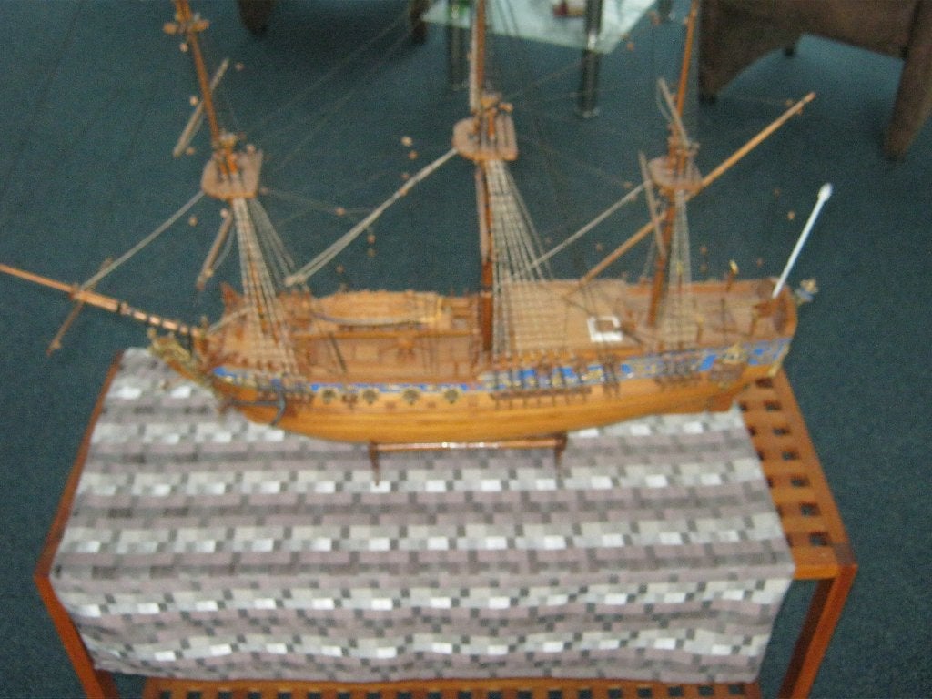 Scheepsmodel. ROYAL CAROLINE., Hobby en Vrije tijd, Modelbouw | Boten en Schepen, Ophalen, Zo goed als nieuw