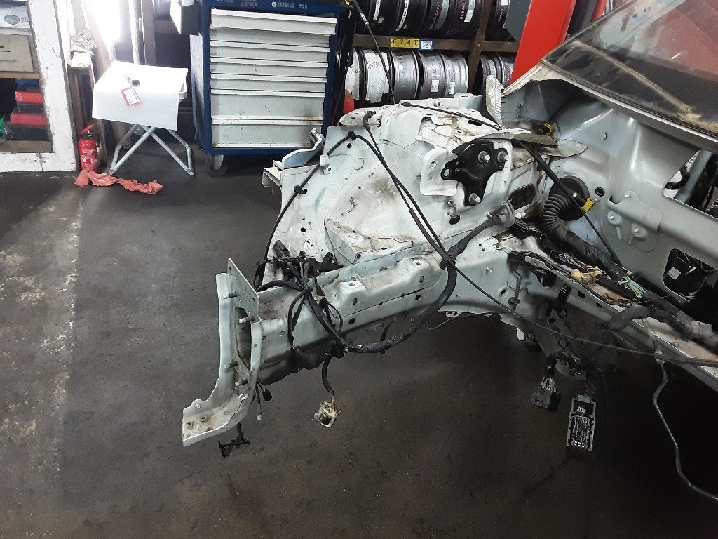 BINNENSPATSCHERM RECHTS VOOR Land + Range Rover, Auto-onderdelen, Mevr. I. Hauben, Spatbord, Rue de l'Espoir 34 34
4030  GRIVEGNÉE, BE