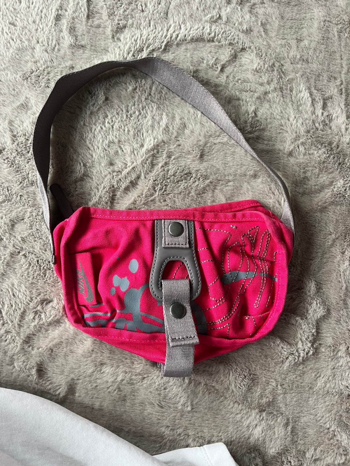 Nike tas, Ophalen, Zo goed als nieuw, Roze, Avondtasje