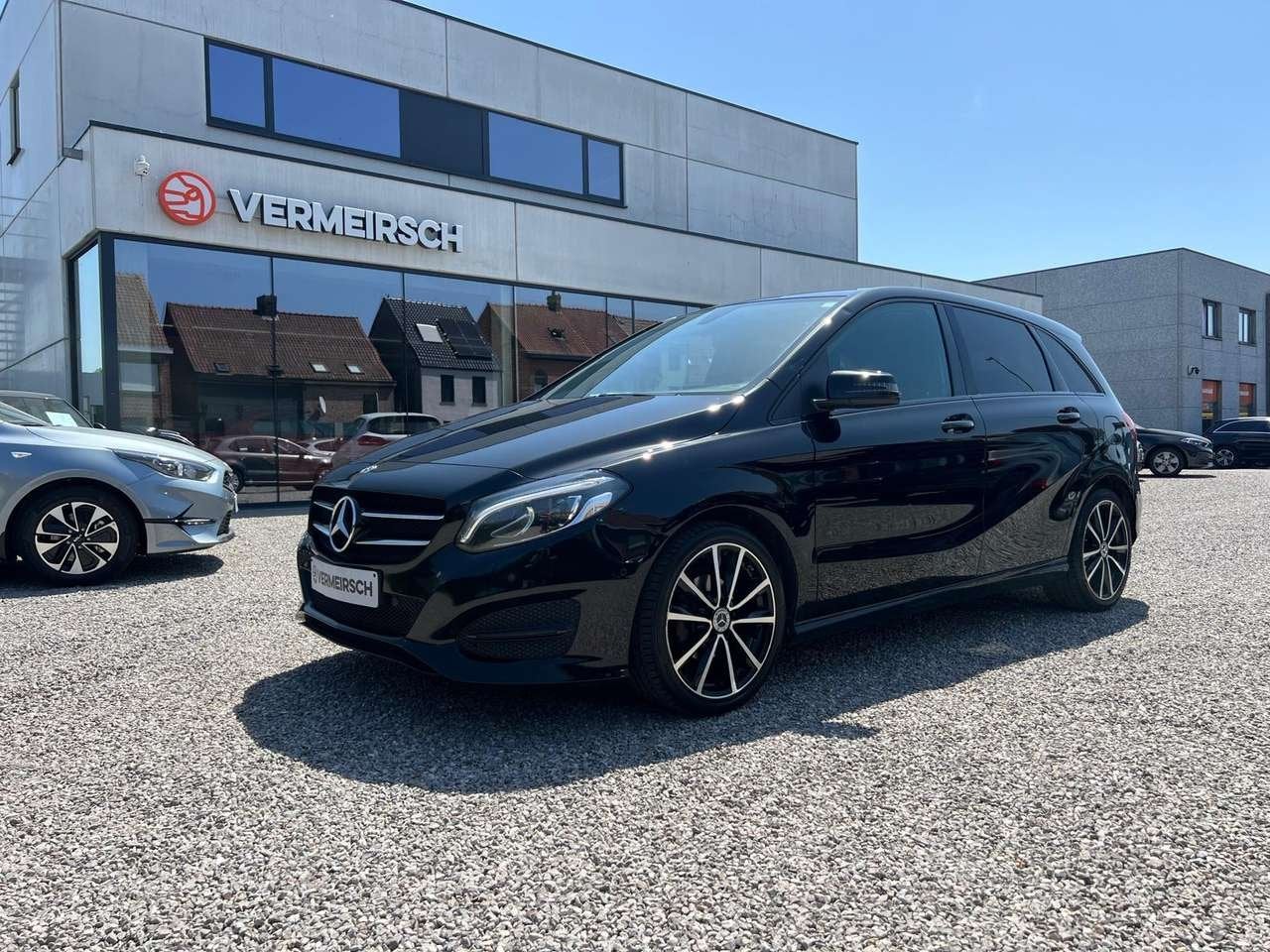 Mercedes-Benz B 180 B 180 d Business Solution, Auto's, Mercedes-Benz, Monovolume, Zwart, 4 cilinders, https://public.car-pass.be/vhr/63f5782c-0554-4544-b266-331fd0e36827