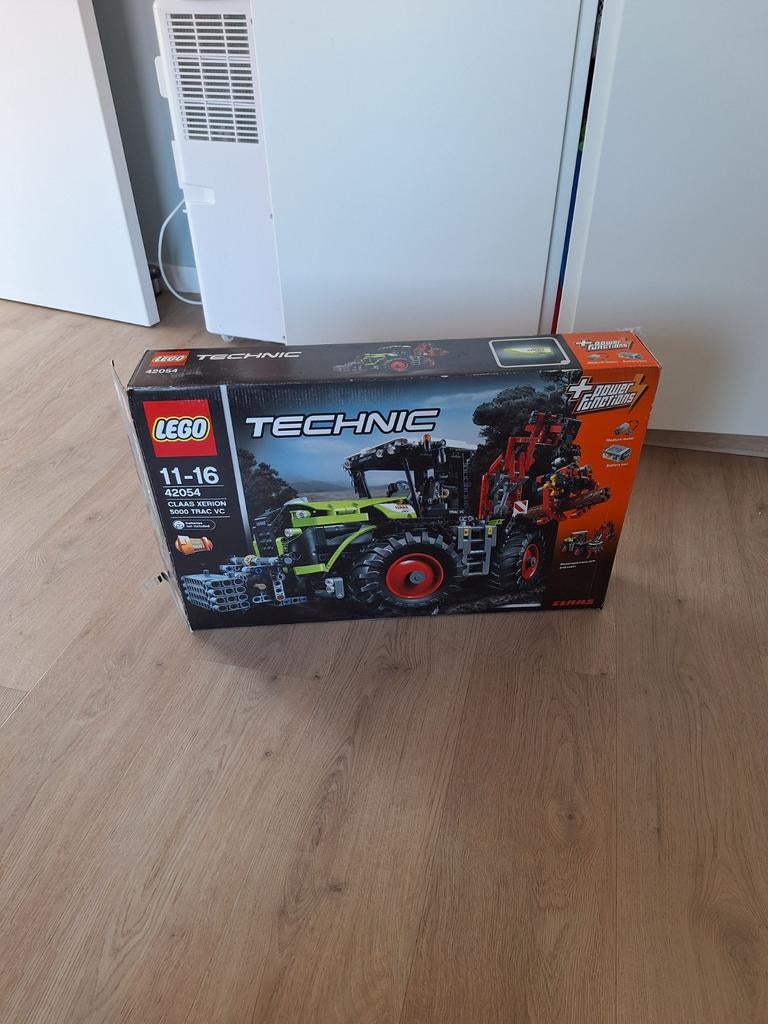 Lego Technic 42054 Claas Xerion Trac VC, Enfants & Bébés, Jouets | Duplo & Lego, Enlèvement, Lego