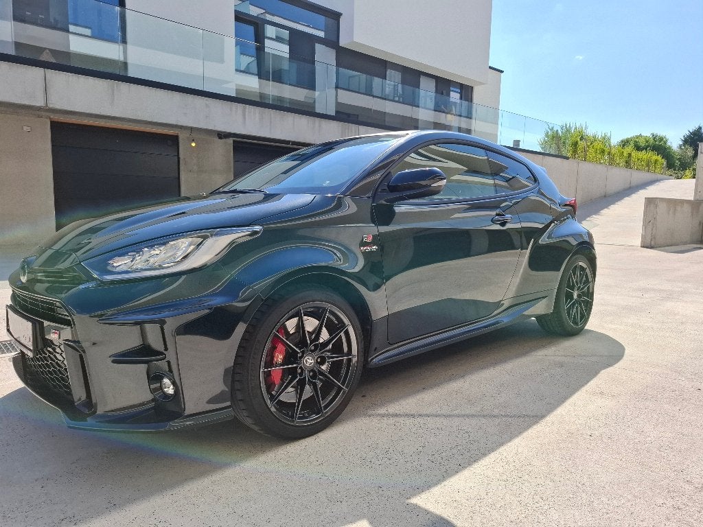 Toyota GR Yaris Gen1 weinig KM, 192 kW, Zwart, Handgeschakeld, Particulier