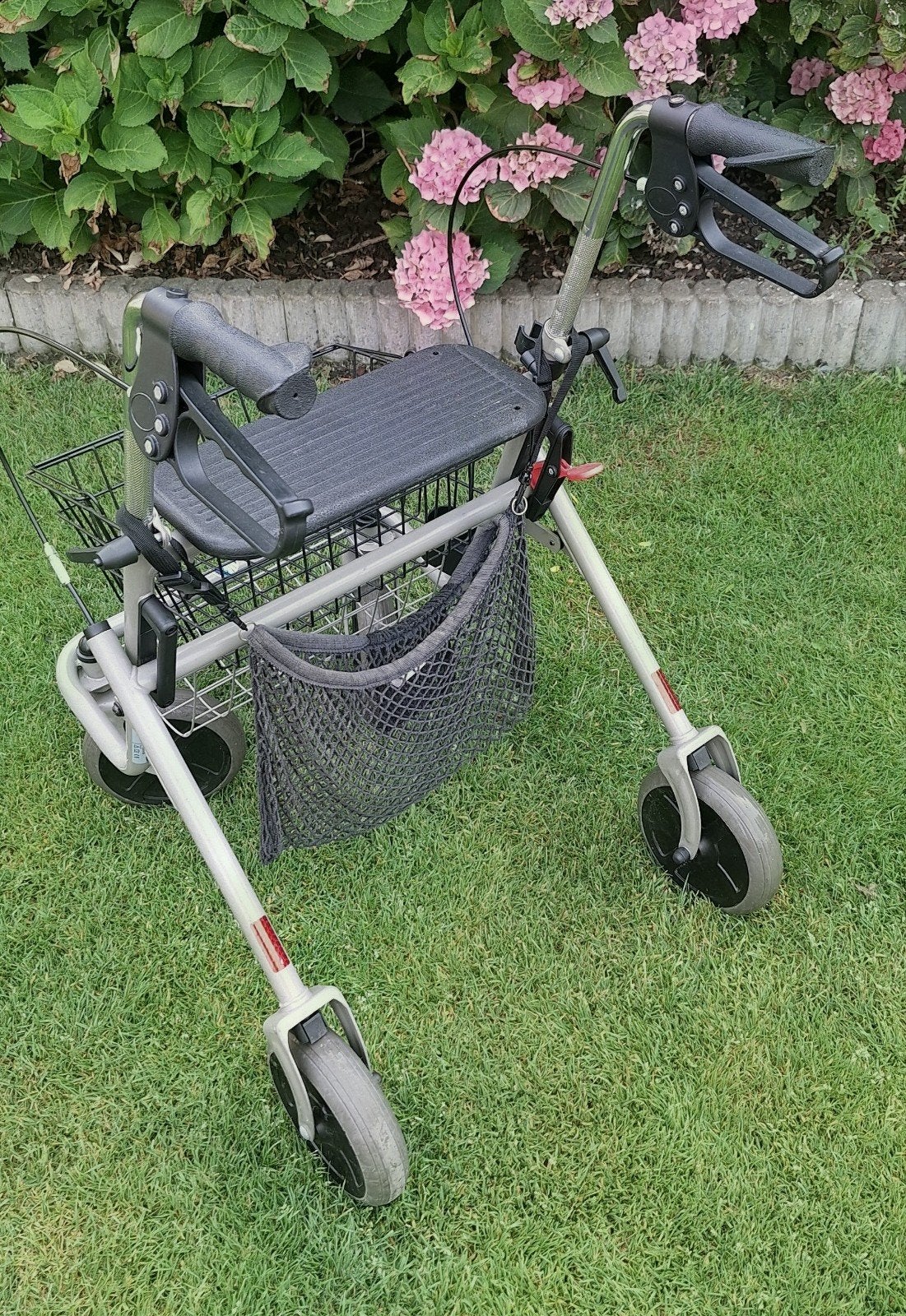 Rollator Vermeiren inclusief mandje + tas., Divers, Déambulateurs, Enlèvement, Poids léger, Comme neuf