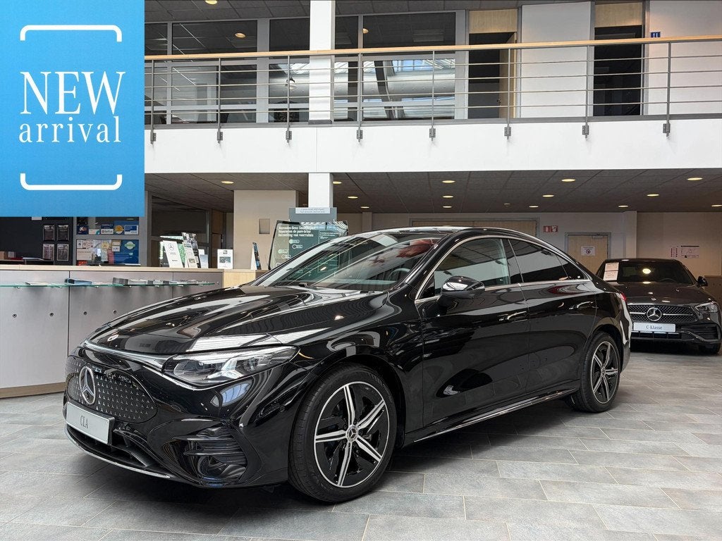 Mercedes-Benz CLA CLA 200 AMG Line Nieuwe wagen, Auto's, Mercedes-Benz, Automaat, 528 km, Nieuw, 165 kW