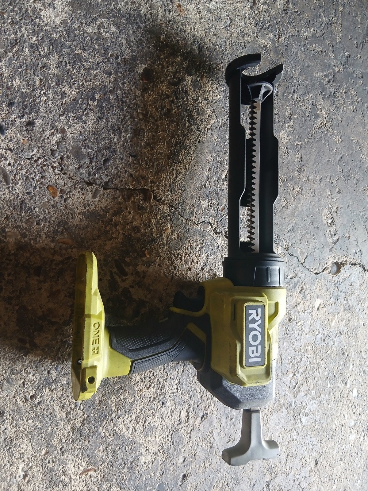 machine a silicone ryobi, Bricolage & Construction, Outillage | Outillage à main, Neuf, Pistolet à mastic, Autres marques