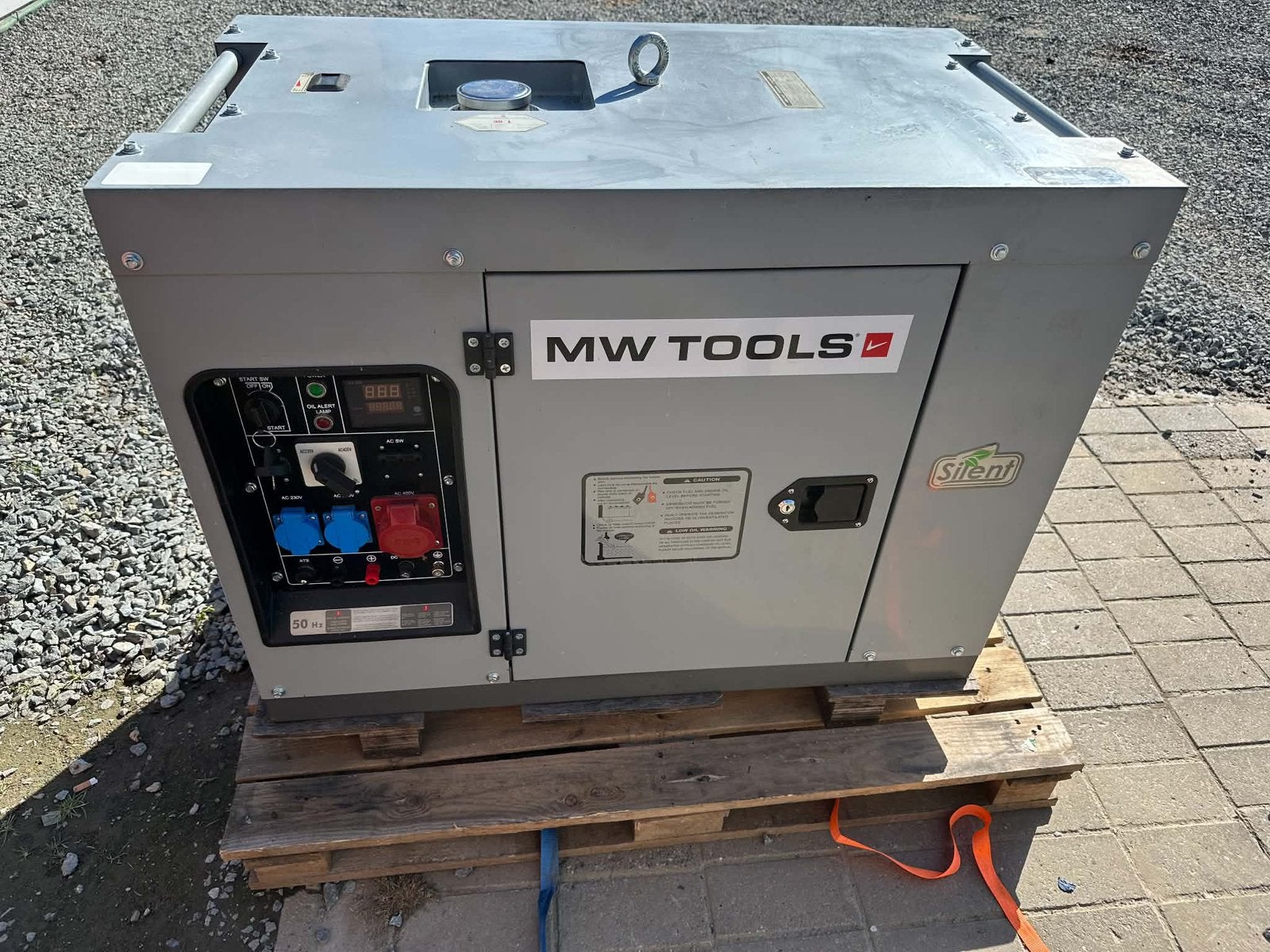 Generator, Doe-het-zelf en Bouw, Ophalen, Zo goed als nieuw, 5 tot 10 kVA, Elektrisch startend