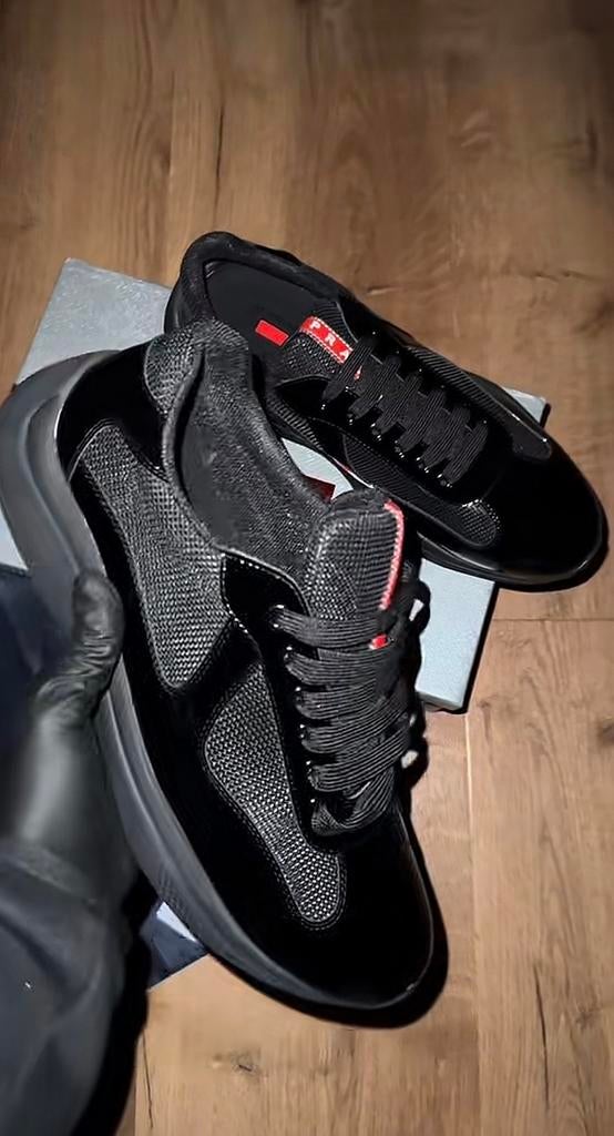 Prada cups maat 40, Zwart, Nieuw, Ophalen of Verzenden, Sneakers