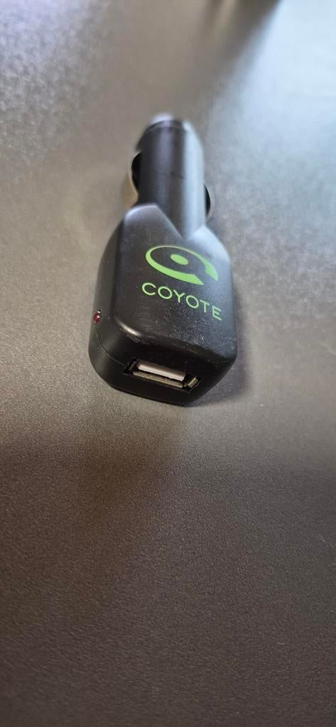 Alimentation coyote pour voiture, Enlèvement