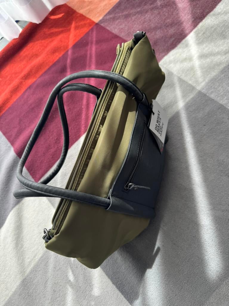 Zwart en groen tas, Enlèvement, Neuf, Noir