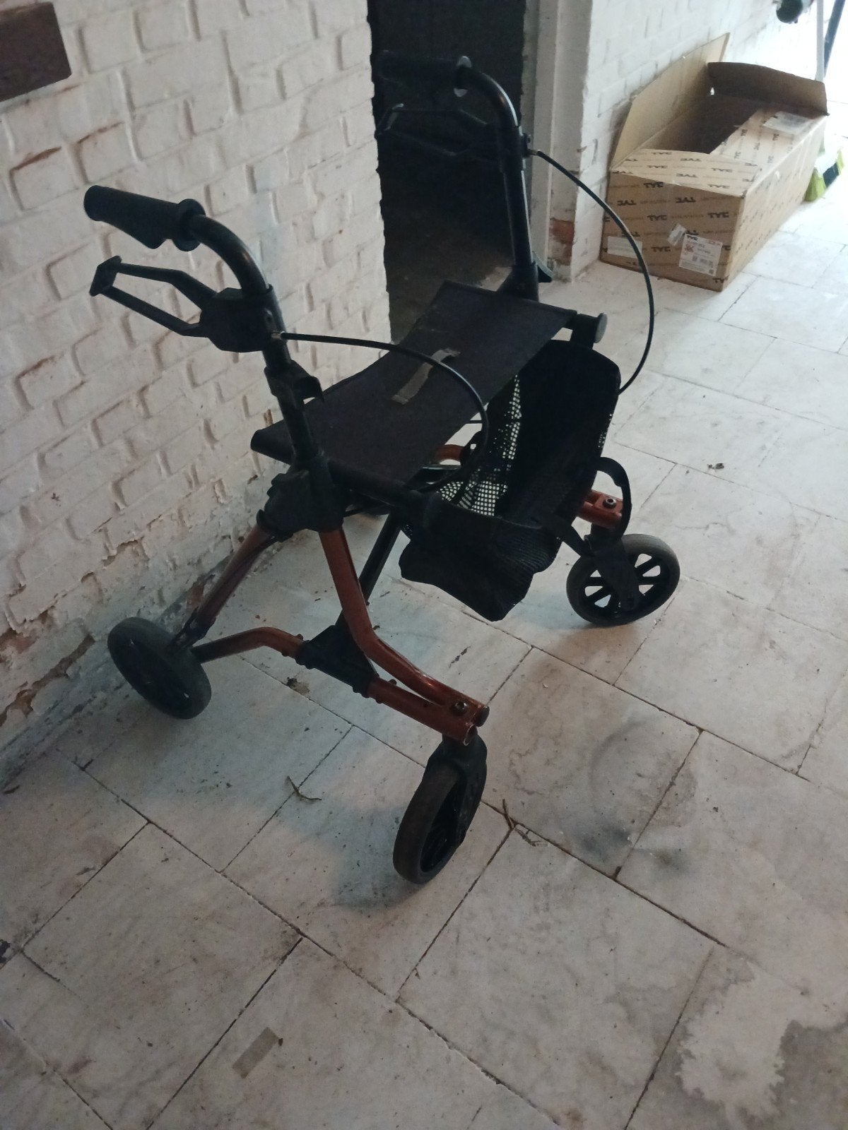 enveliede wagentje opvouwbaar in alminium, Ophalen