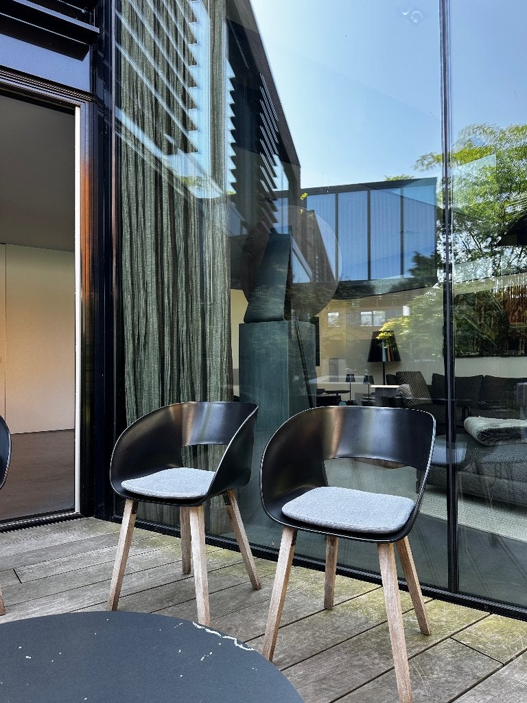 Tribu tuinstoelen stoelen inclusief Tribu kussens 8x zwart, Ophalen, Zo goed als nieuw, Kunststof