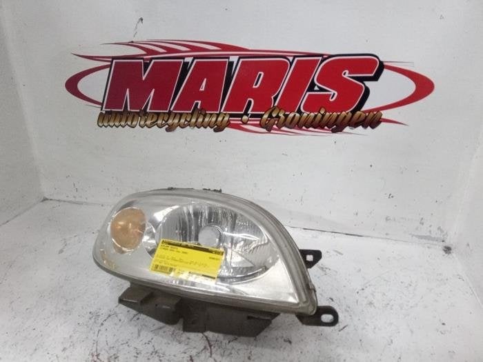 Phare droit d'un Citroen Saxo, Autos : Pièces & Accessoires, -, 3 mois de garantie, Utilisé, -