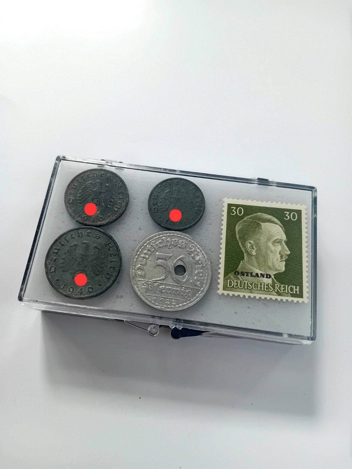 WO2 Duitse Munten Set Zink + Ontwaarde Munt + Zegel Hitler, Ophalen of Verzenden, Overige soorten, Overige typen