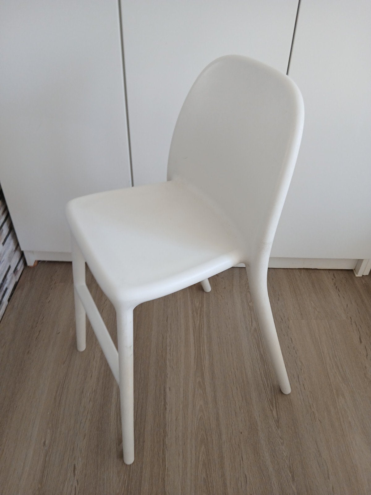 Een witte kinderstoel, Kinderen en Baby's, Kinderstoelen, Ophalen, Nieuw, Overige typen