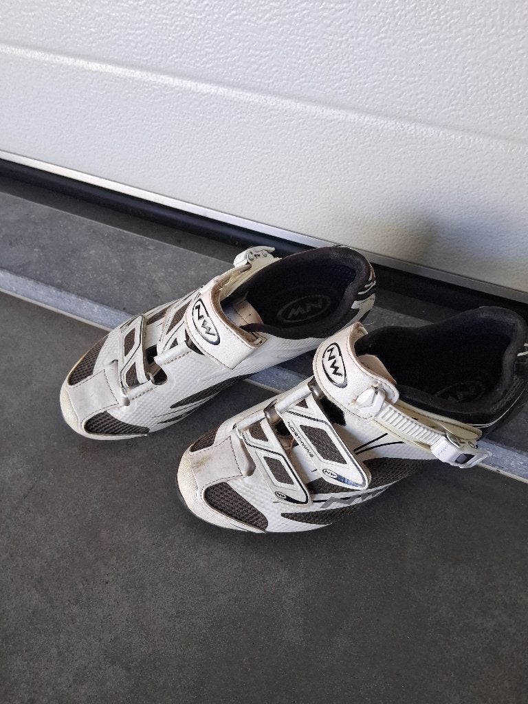fietsschoenen, Fietsen en Brommers, Fietsaccessoires | Overige Fietsaccessoires, Ophalen, Gebruikt, New Wave