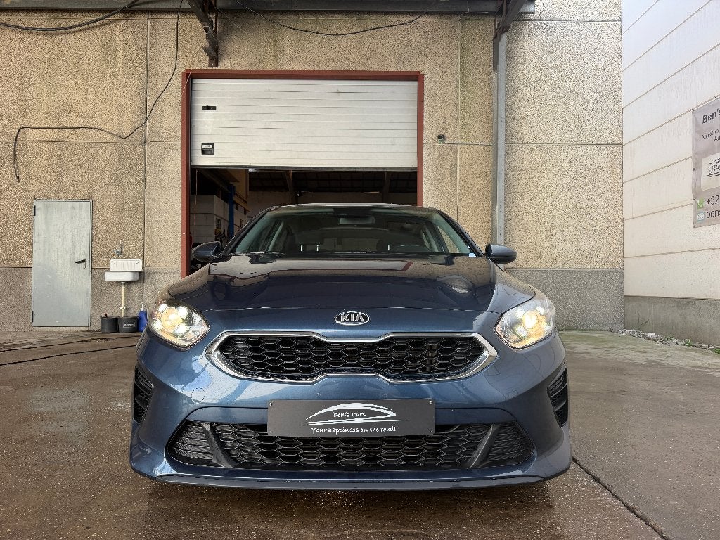 Kia Ceed 1.0 T-GDI ISG 100 PK * CarPlay/Camera *, Dealer onderhouden, Stof, https://public.car-pass.be/vhr/330b3d49-38ba-420f-bf4d-faa5d0931339