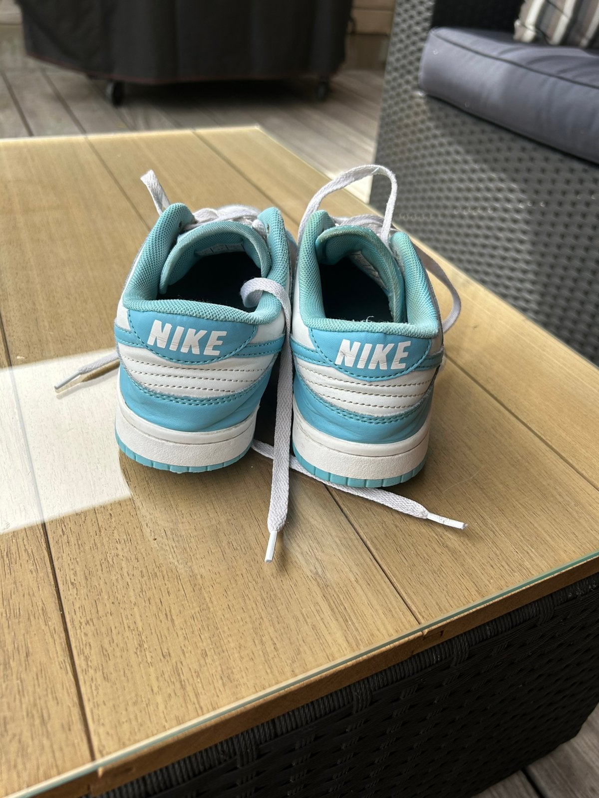 Schoenen nike maat 37, Sport en Fitness, Volleybal, Ophalen, Zo goed als nieuw, Schoenen