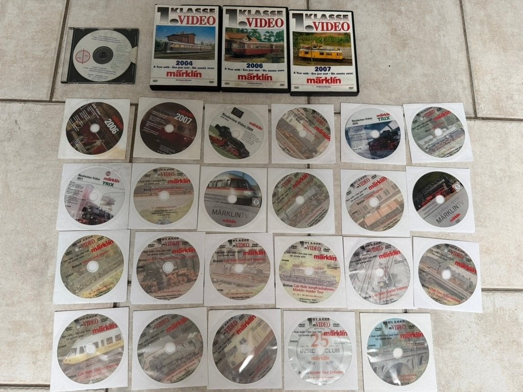 Märklin HO 27 DVD's, Wisselstroom, Nieuw, Märklin, Boek, Tijdschrift of Catalogus