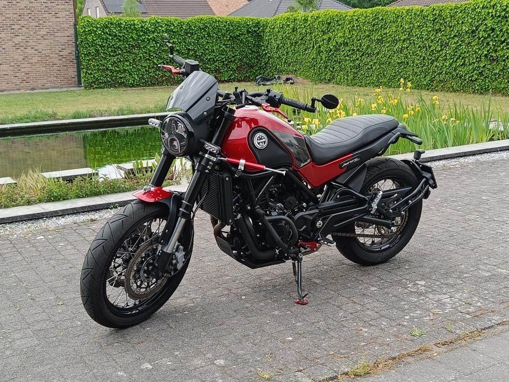 Benelli Leoncino 500 trail, Motoren, Particulier