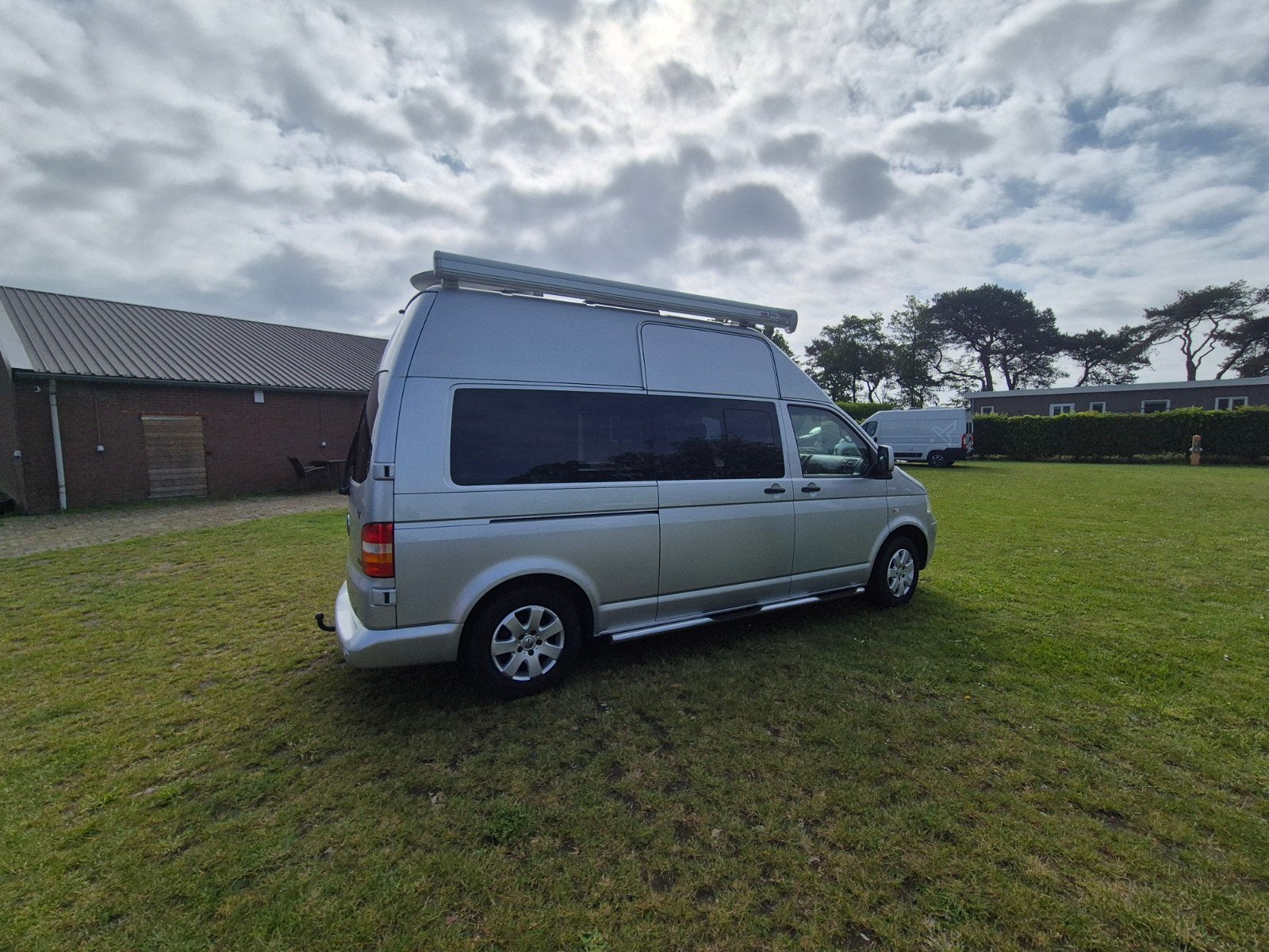 VW T5 buscamper in Holland ( automaat), Siège standard, Volkswagen, Diesel, Automatique