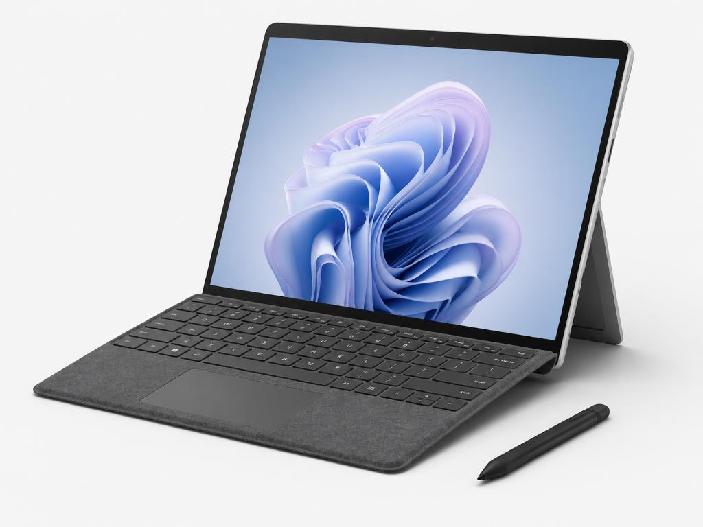 Surface Pro 9 Nieuwstaat 2 weken gebruikt met Pen, Computers en Software, Windows Laptops, Zo goed als nieuw, 13 inch, SSD, 8 GB