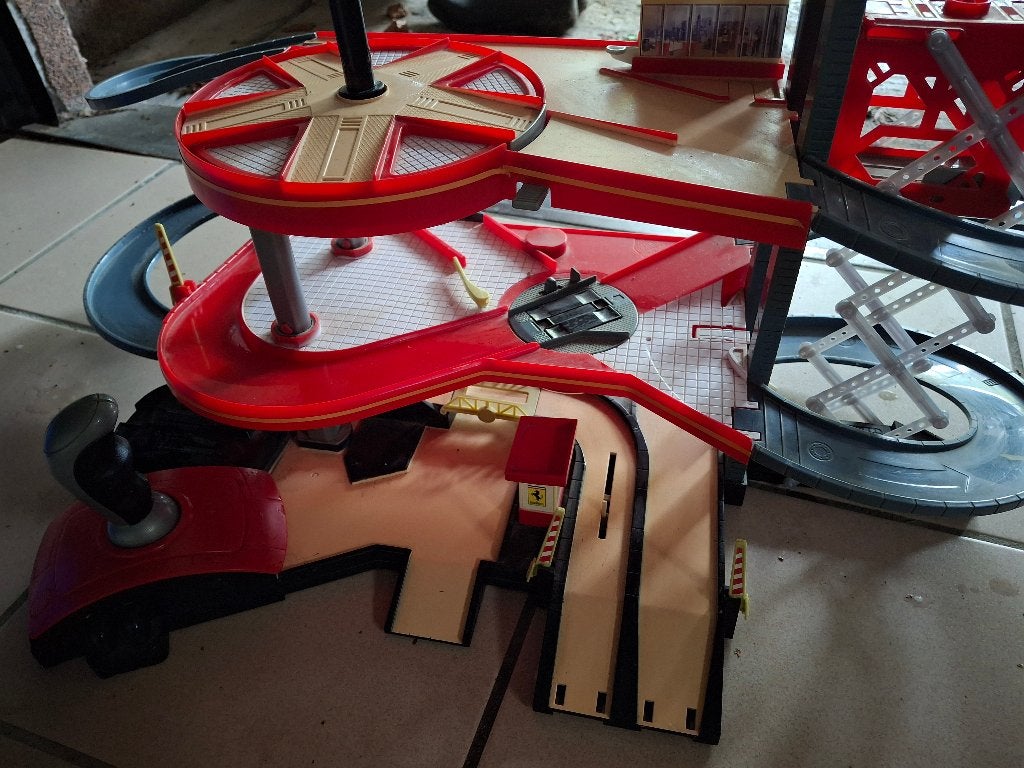 Garage hot wheels, Kinderen en Baby's, Ophalen, Gebruikt, Hot Wheels