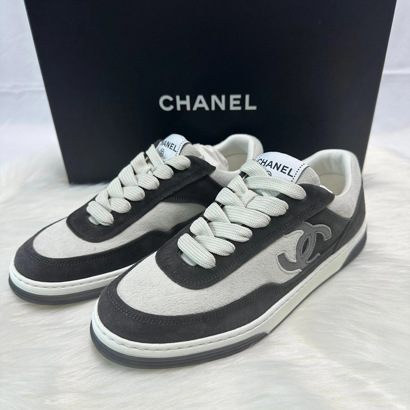 Baskets / chaussures Chanel G39978, Enlèvement ou Envoi, Comme neuf, Bottes