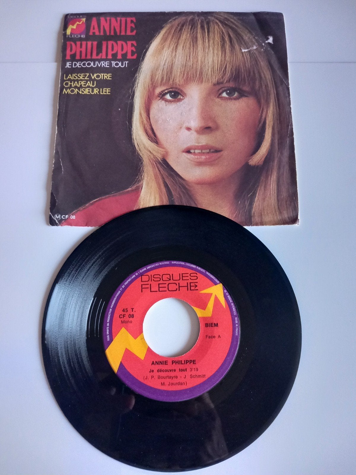 ANNIE PHILLIP. JE DECOUVRE TOUT 45T