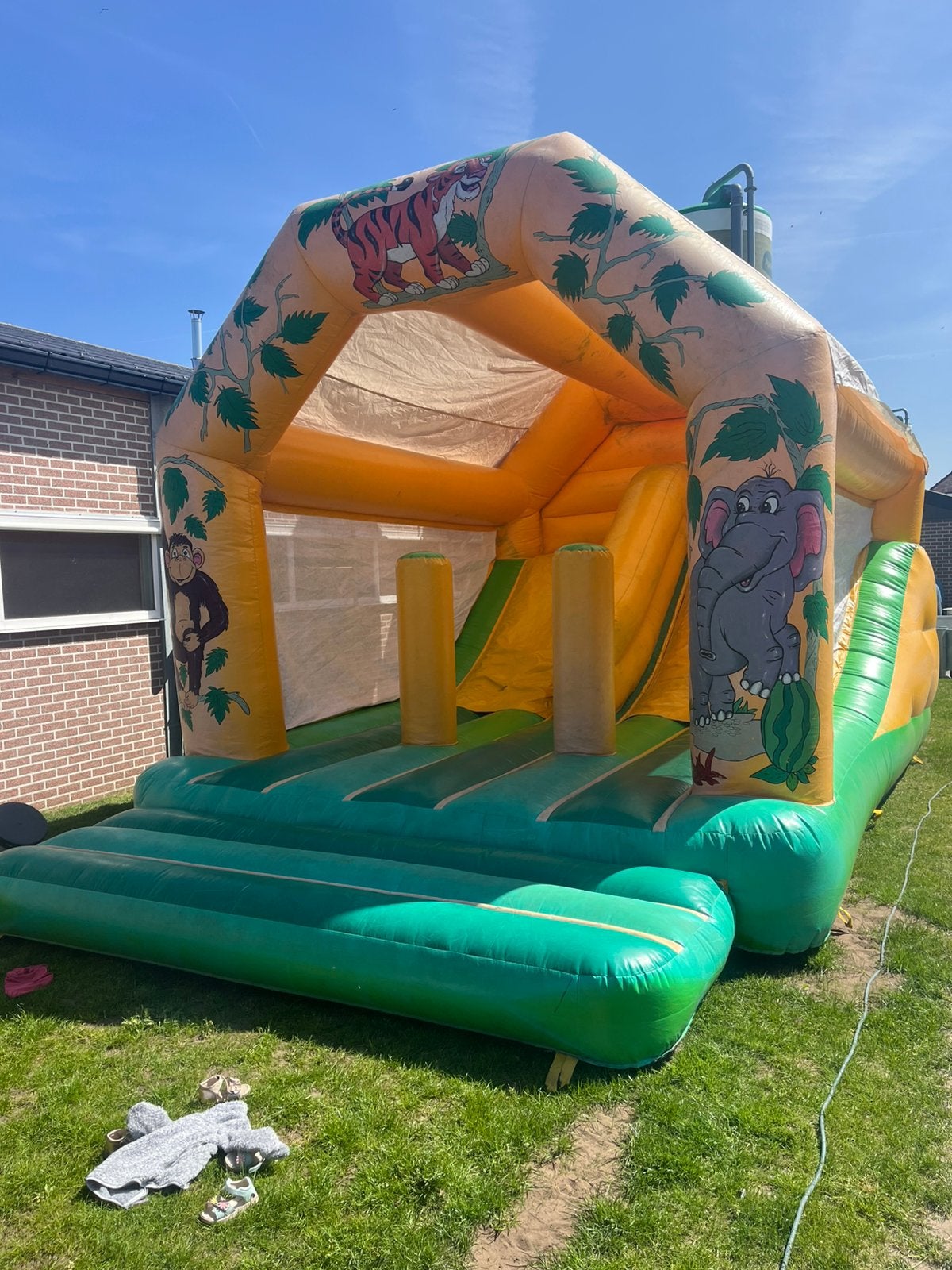 Springkasteel te koop, Hobby en Vrije tijd, Ophalen, Gebruikt