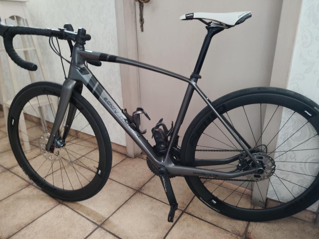 Vélo de route en état neuf ! Eddy Merckx
taille moyenne,
mon, Enlèvement ou Envoi
