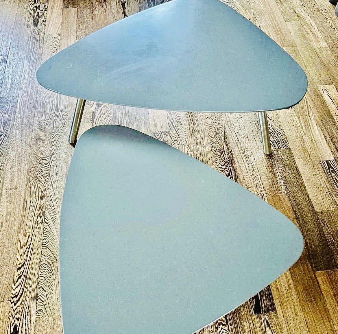 Deux tables basses gigognes couleur taupe, Maison & Meubles, Enlèvement, Utilisé, Contemporain